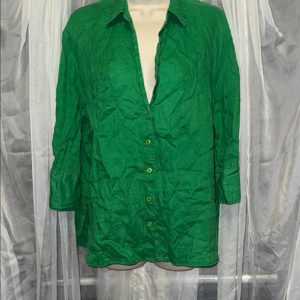 Green Linen Button-Up Women's Top